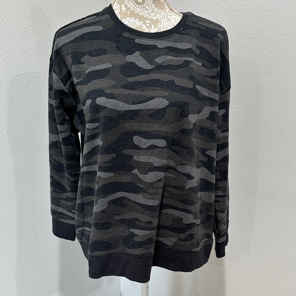 Torrid Black and Gray Camo Sweatshirt NWT